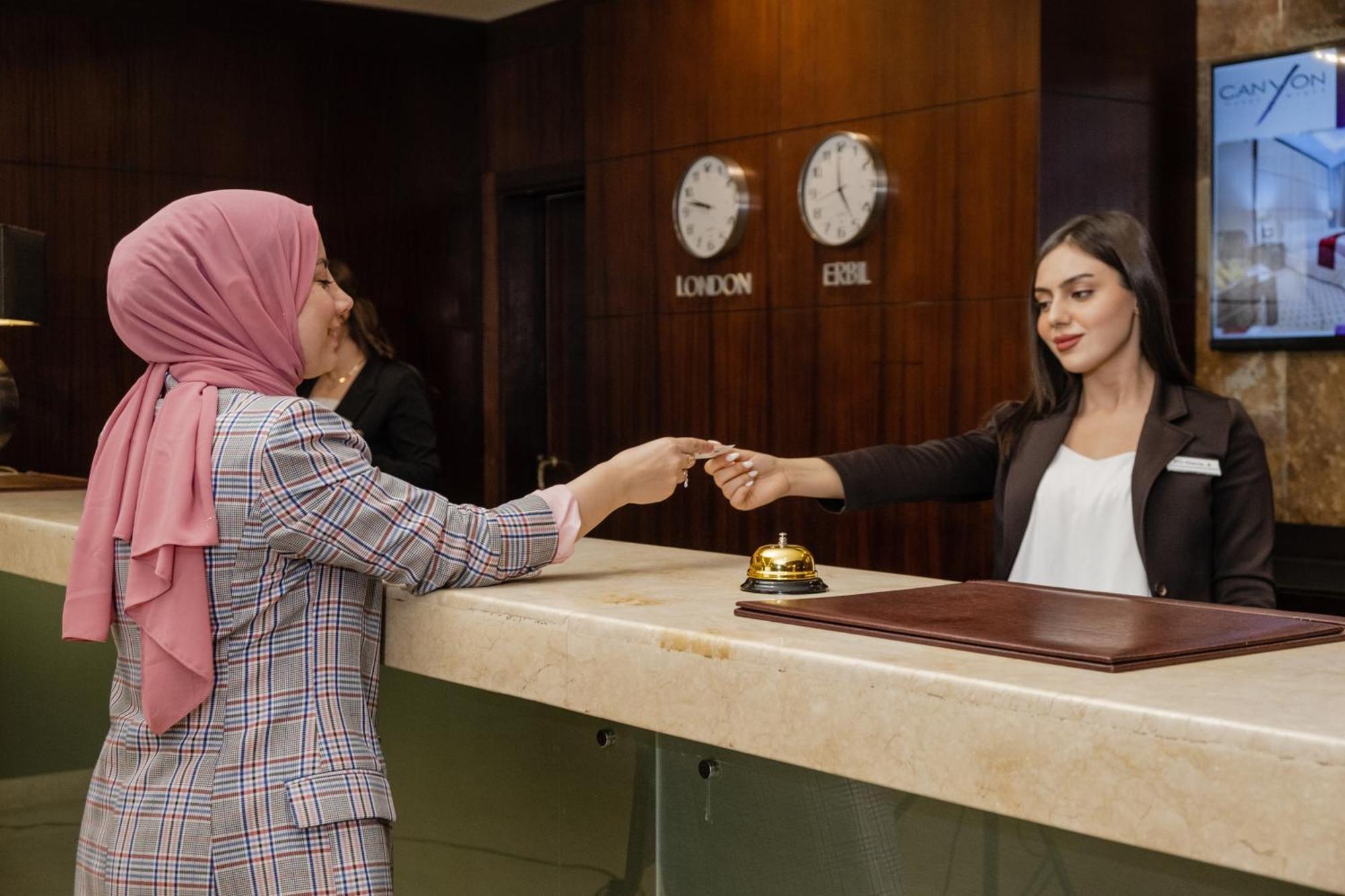 Canyon Hotel Erbil Esterno foto