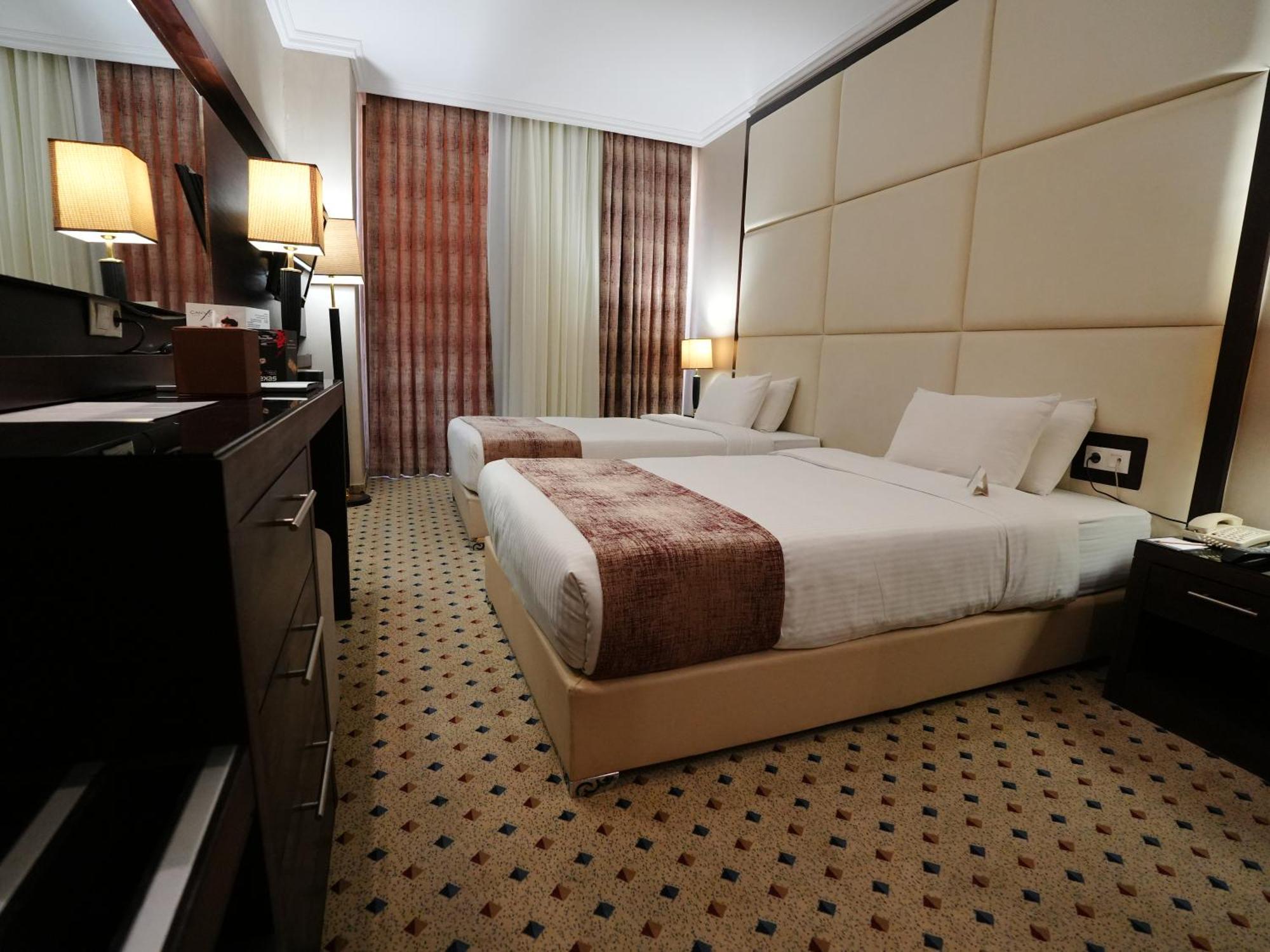 Canyon Hotel Erbil Esterno foto