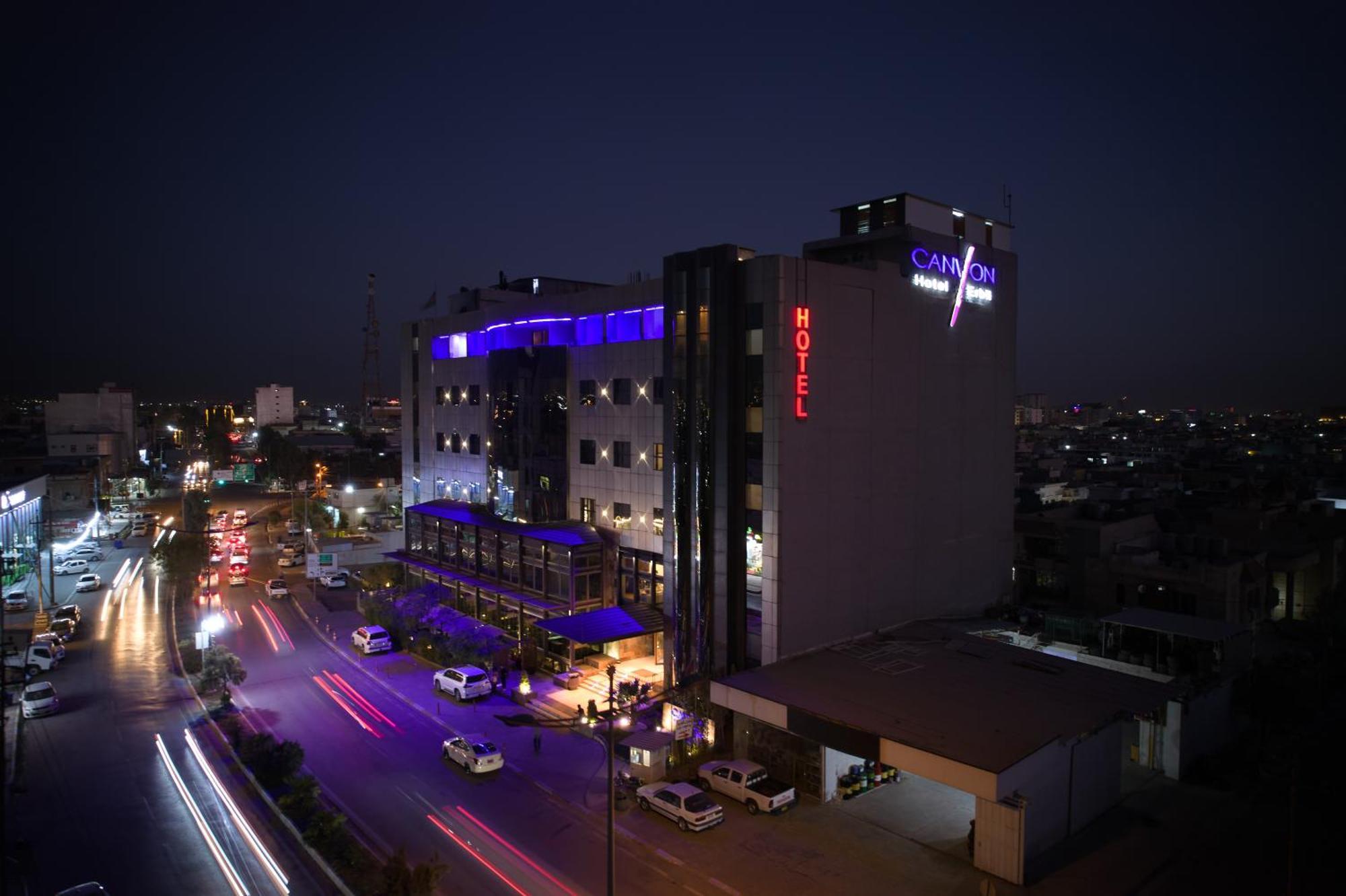 Canyon Hotel Erbil Esterno foto